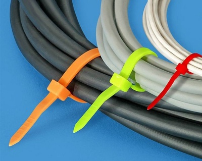 Стяжки нейлоновые 4.8x200мм хомуты 100шт. Стяжки нейлоновые 4.8x200мм хомуты 100шт.